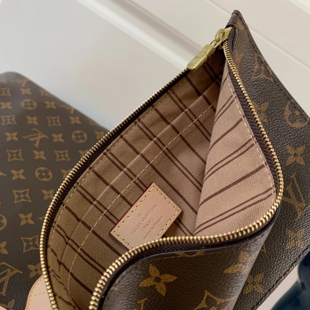 Louis Vuitton Neverfull MM