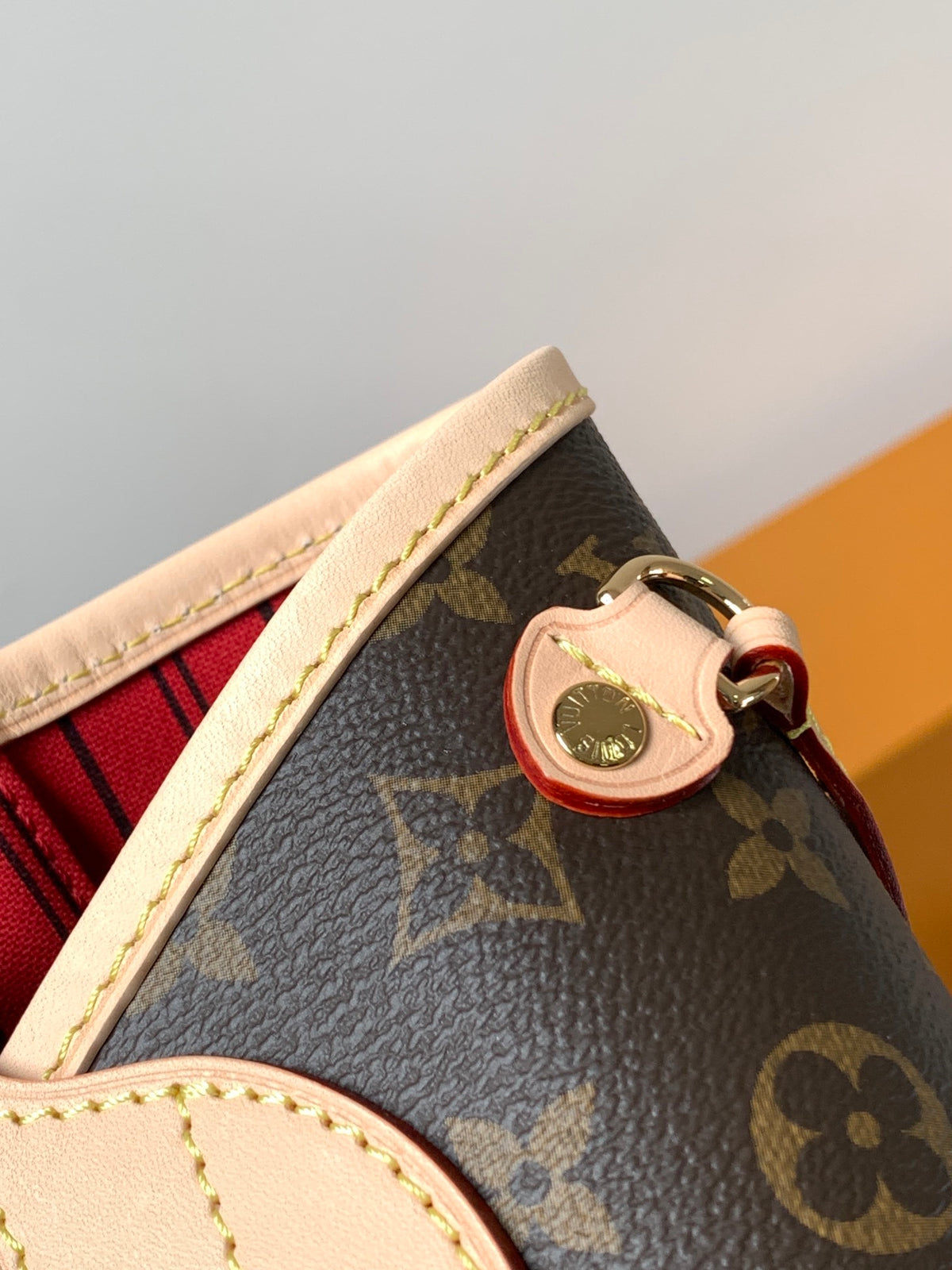 Louis Vuitton Neverfull PM