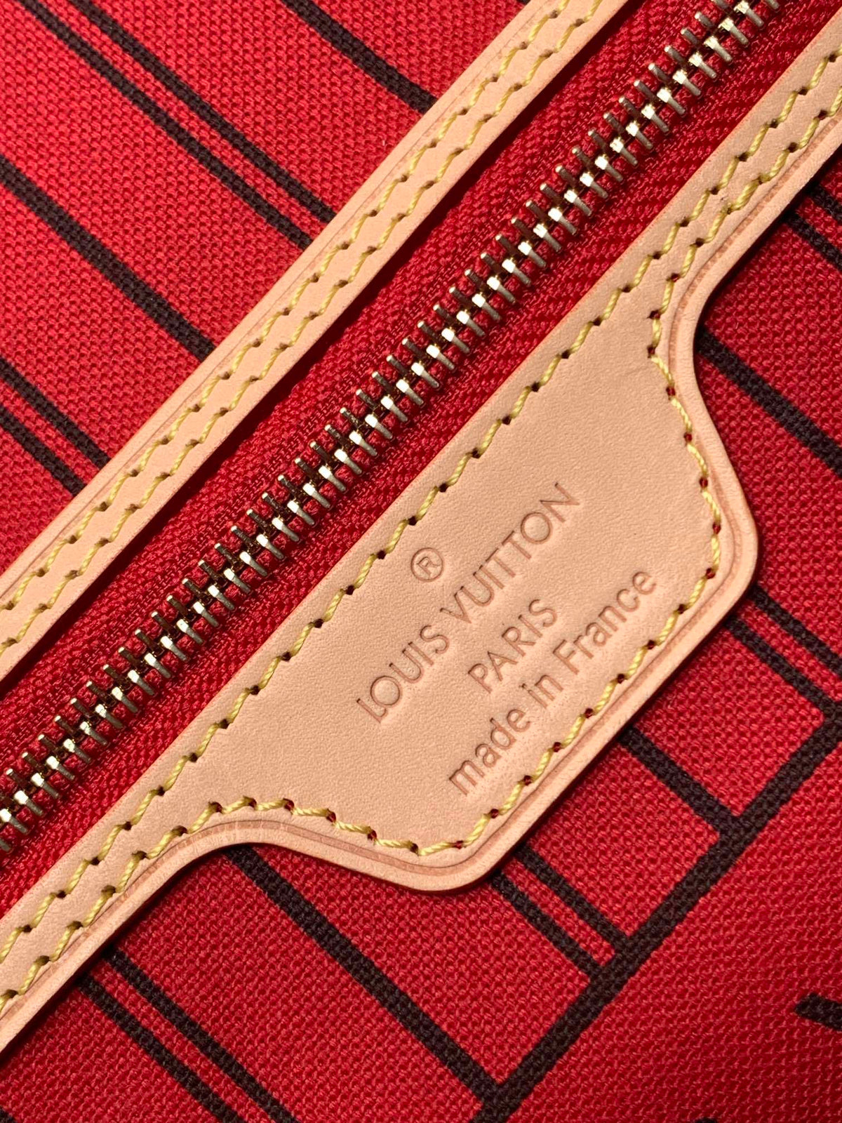 Louis Vuitton Neverfull PM