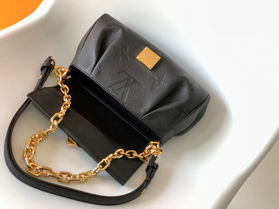 Louis Vuitton Favorite